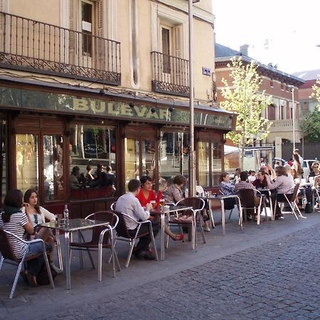 Hostal Castilla Madrid Exteriör bild