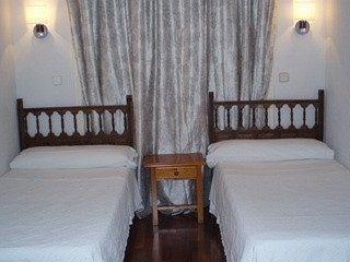 Hostal Castilla Madrid Exteriör bild